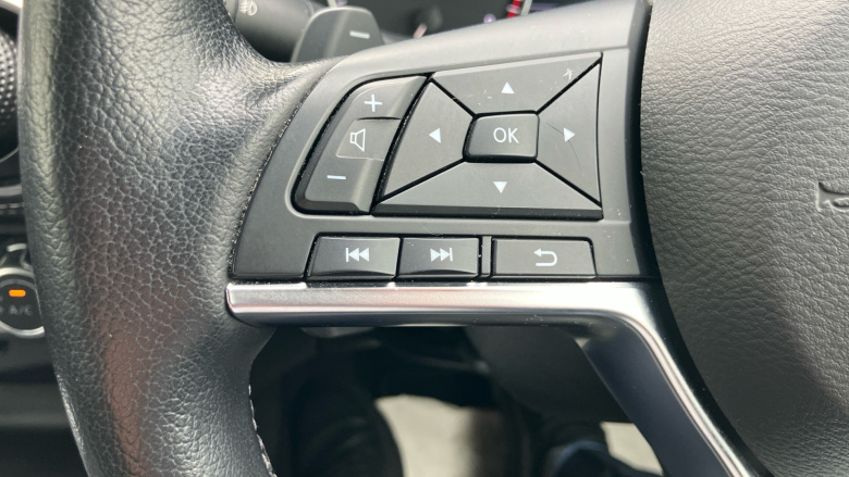 Nissan Juke 1.0 DiG-T 114 Tekna 5dr DCT Petrol Hatchback